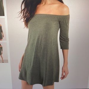 Off shoulder shift dress olive green